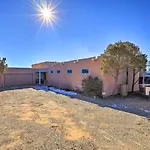 Santa Fe Sanctuary With Views At Every Turn