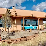 Santa Fe Sanctuary With Views At Every Turn