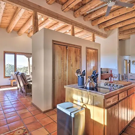 Sanctuary With Views At Every Turn Santa Fe