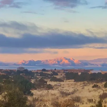 Sanctuary With Views At Every Turn Santa Fe